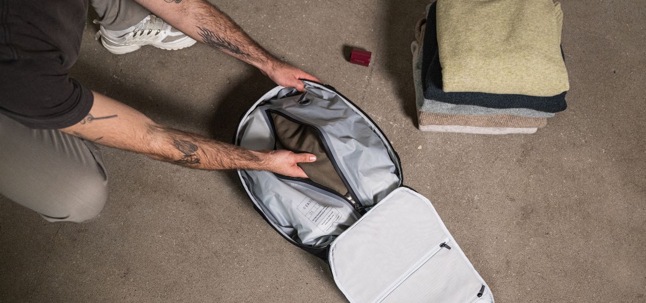 Ekster TravelPack Vacuum Kit travel compression for clothes